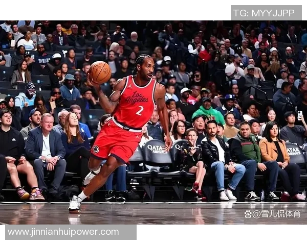 小卡称赞训练营表现出色年轻球员防守沟通能力显著提升