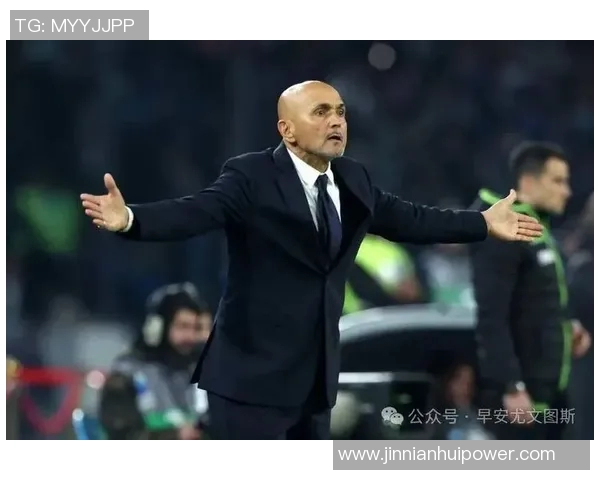 斯帕莱蒂对洛卡特利换人反应冷淡直接要求其回替补席