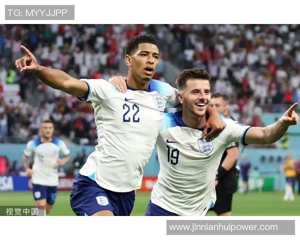 宽萨首秀成英格兰队史第1297位球员荣获纪念帽子庆祝新里程碑 宽萨首秀成英格兰队史第1297位球员荣获纪念帽子庆祝新里程碑